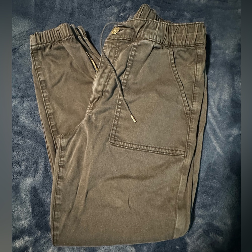 American Eagle Cargo pants